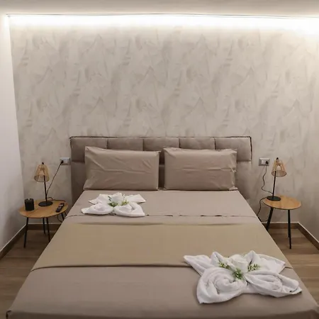 Apartamento Luxury Regina 14 *