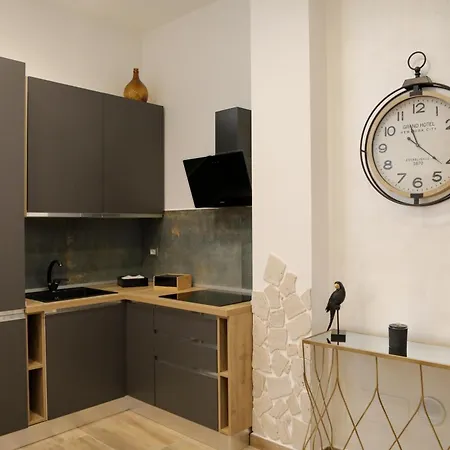 Luxury Regina 14 Bari